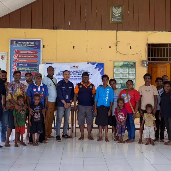 Pelaksanaan Sosialisasi dan Pelatihan kepada Masyarakat kampung Kweel